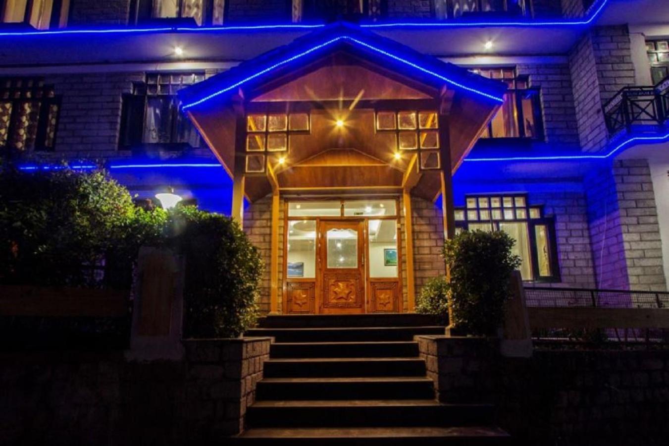 Hotel White Mountain Manāli Exterior foto